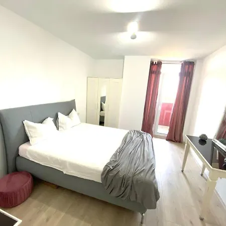 Golden Penthouse Rebreanu Lägenhet Timişoara