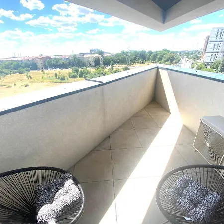 Апартаменти Golden Penthouse Rebreanu *